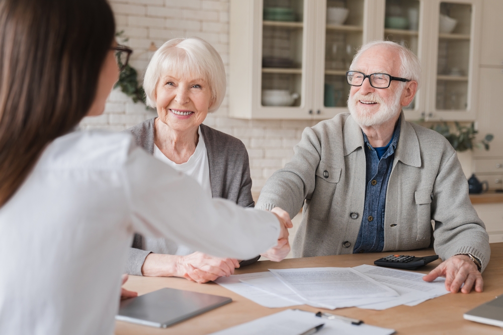 Happy,Old,Elderly,Senior,Grandparents,Family,Couple,Clients,Signs,Financial